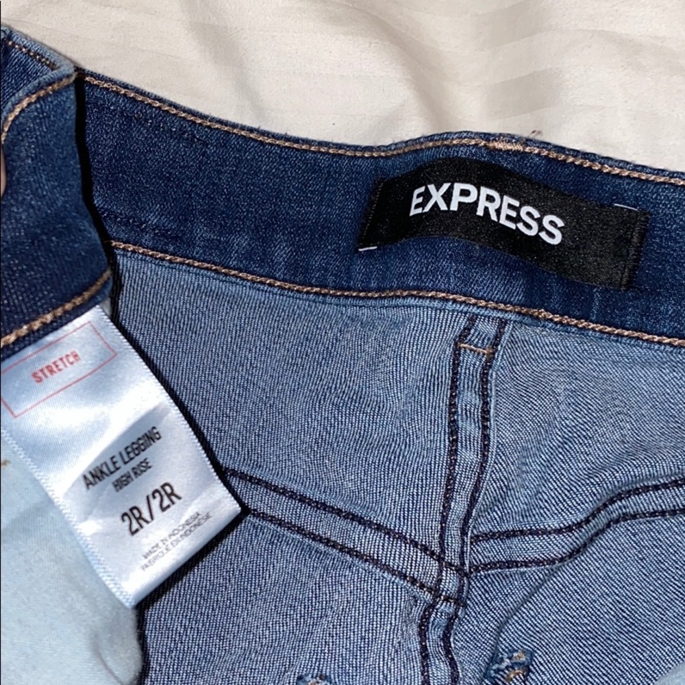 Express Jeans - Picture 2 of 5